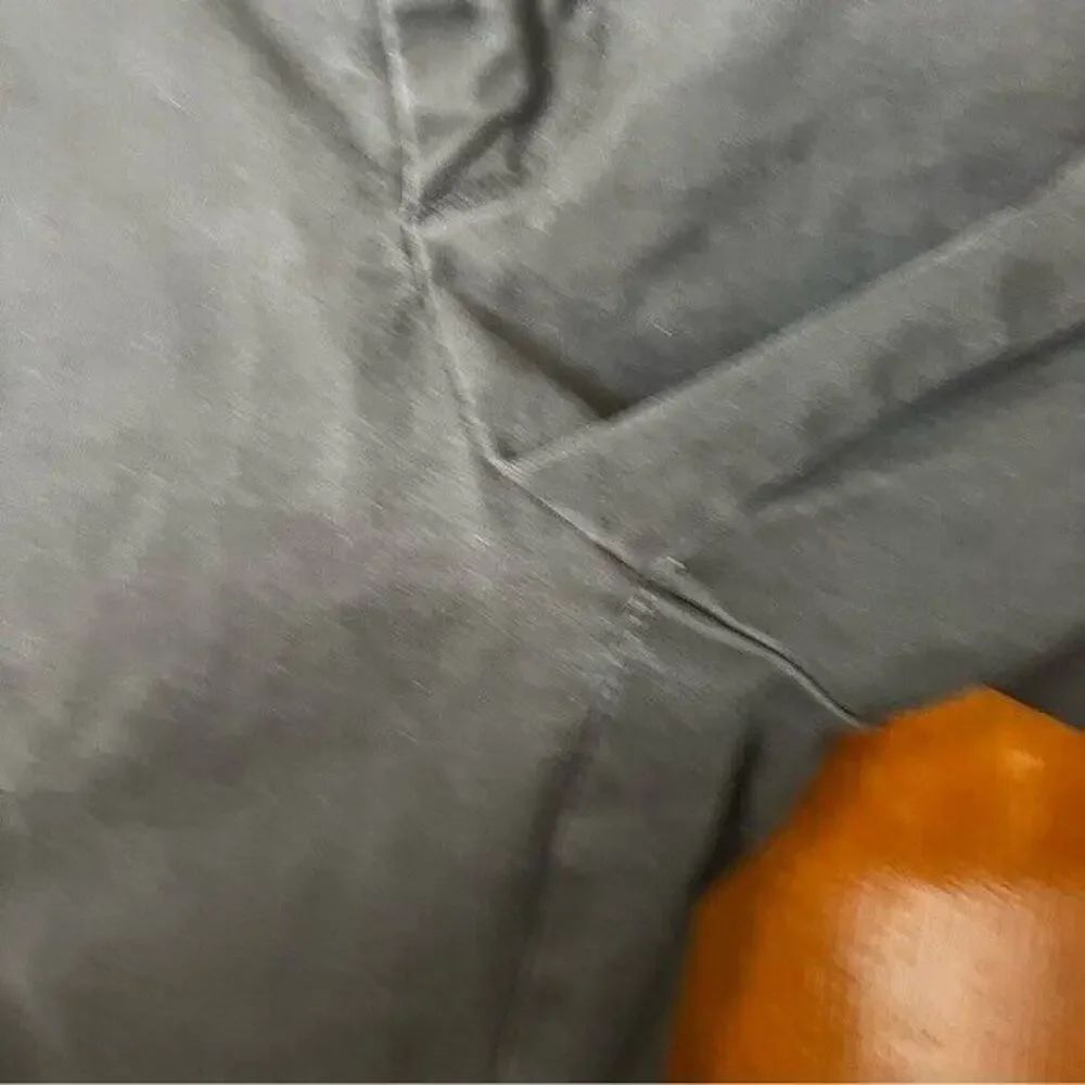 Banana Republic Mens Chino Pants 33 x 32 Gray “Aiden
